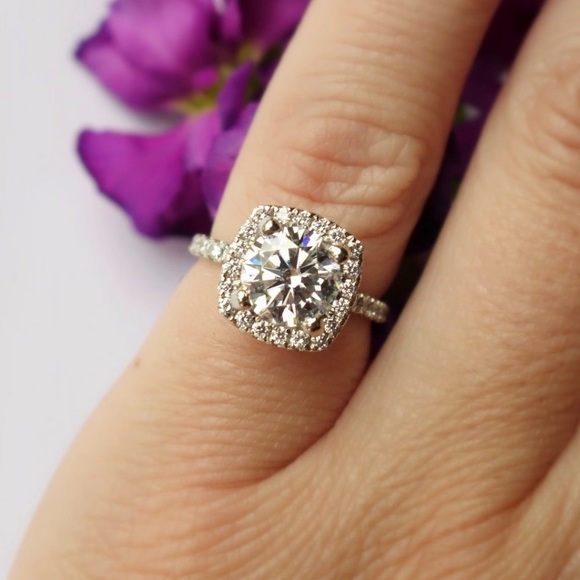 Engagement Ring - Picture 2 of 7